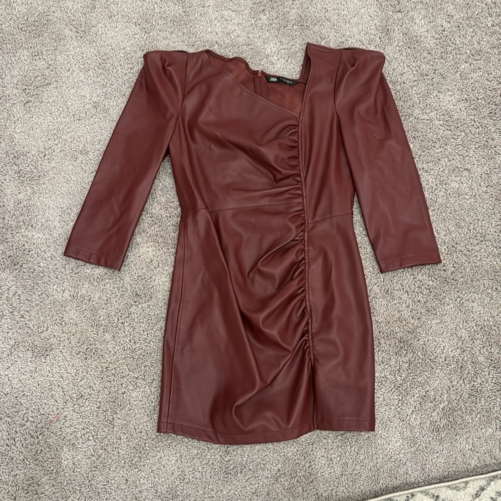 The Vino Leather Dress ♥️